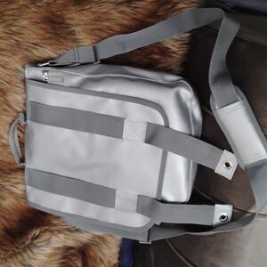 Bree over shoulder bag silver men's or women